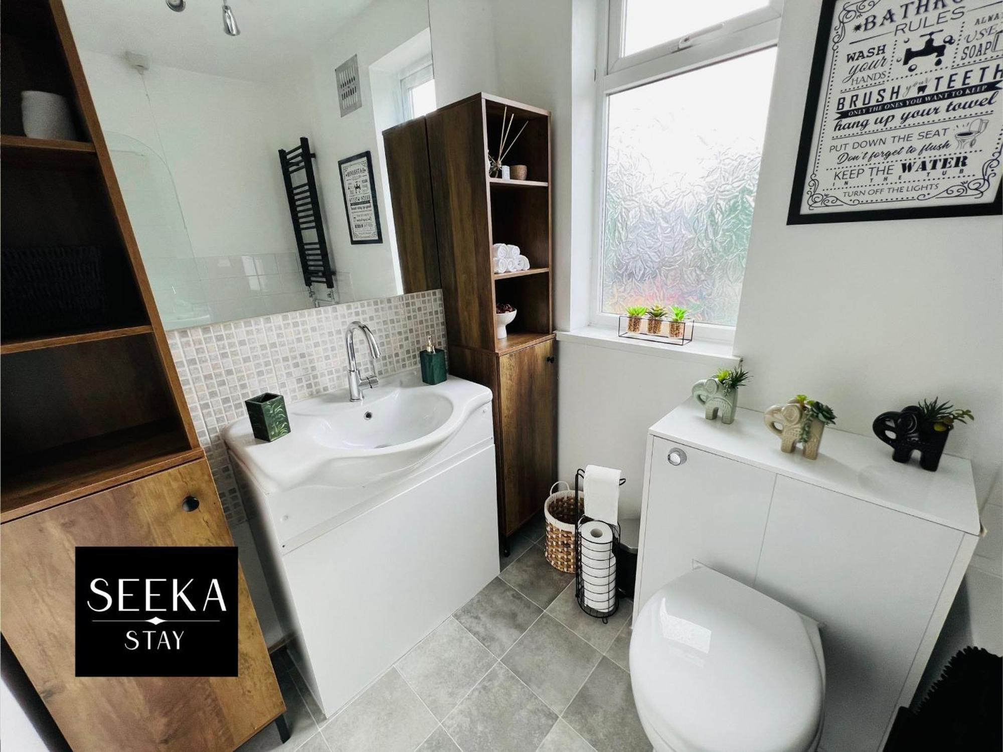Cosy 2-Bedroom House, Walking Distance Cbs, Ideal For Contractors-Business Stays Coventry Extérieur photo