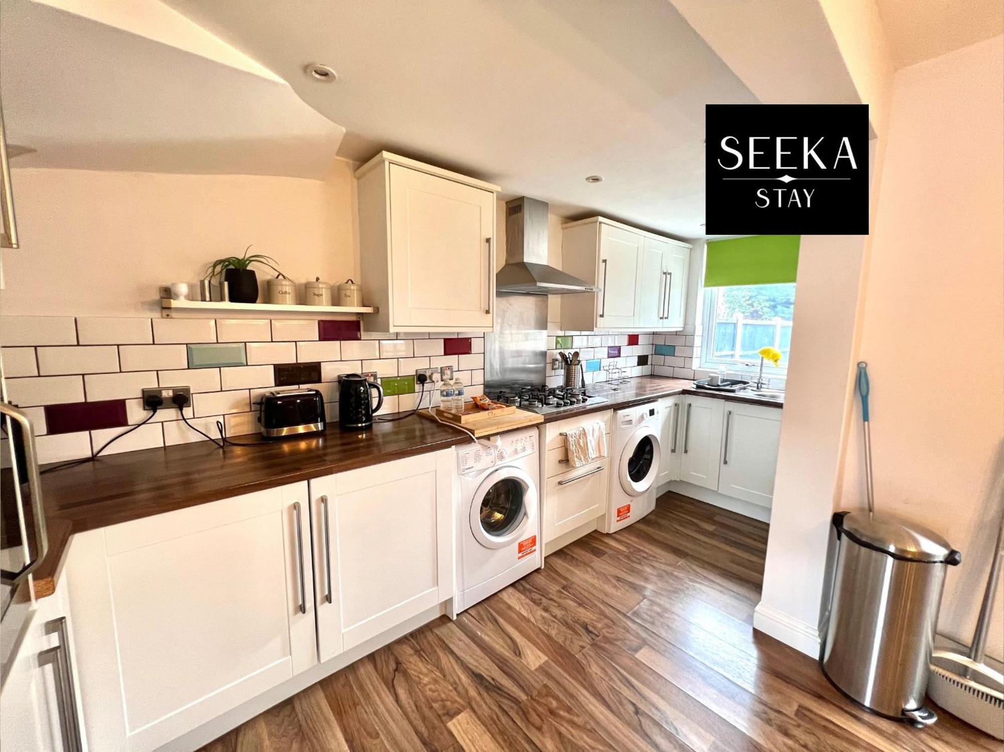 Cosy 2-Bedroom House, Walking Distance Cbs, Ideal For Contractors-Business Stays Coventry Extérieur photo
